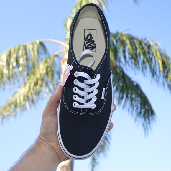 Vans Authentic Black/White - Picture 2 of 5